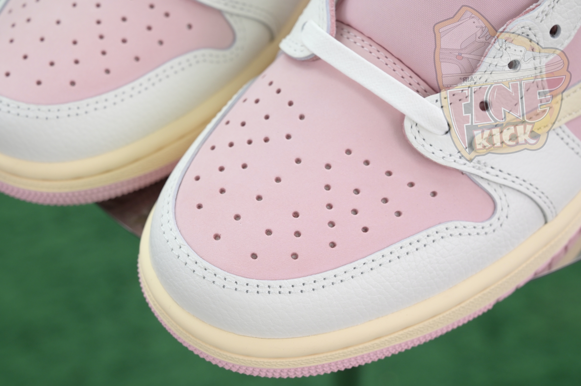 Travis Scott x Air Jordan 1Low - finekick.vip