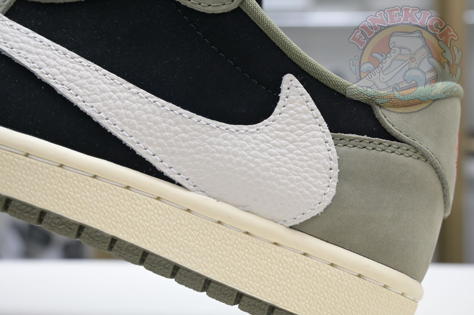 Travis Scott x Air Jordan 1 Low OG 7.0 - finekick.vip