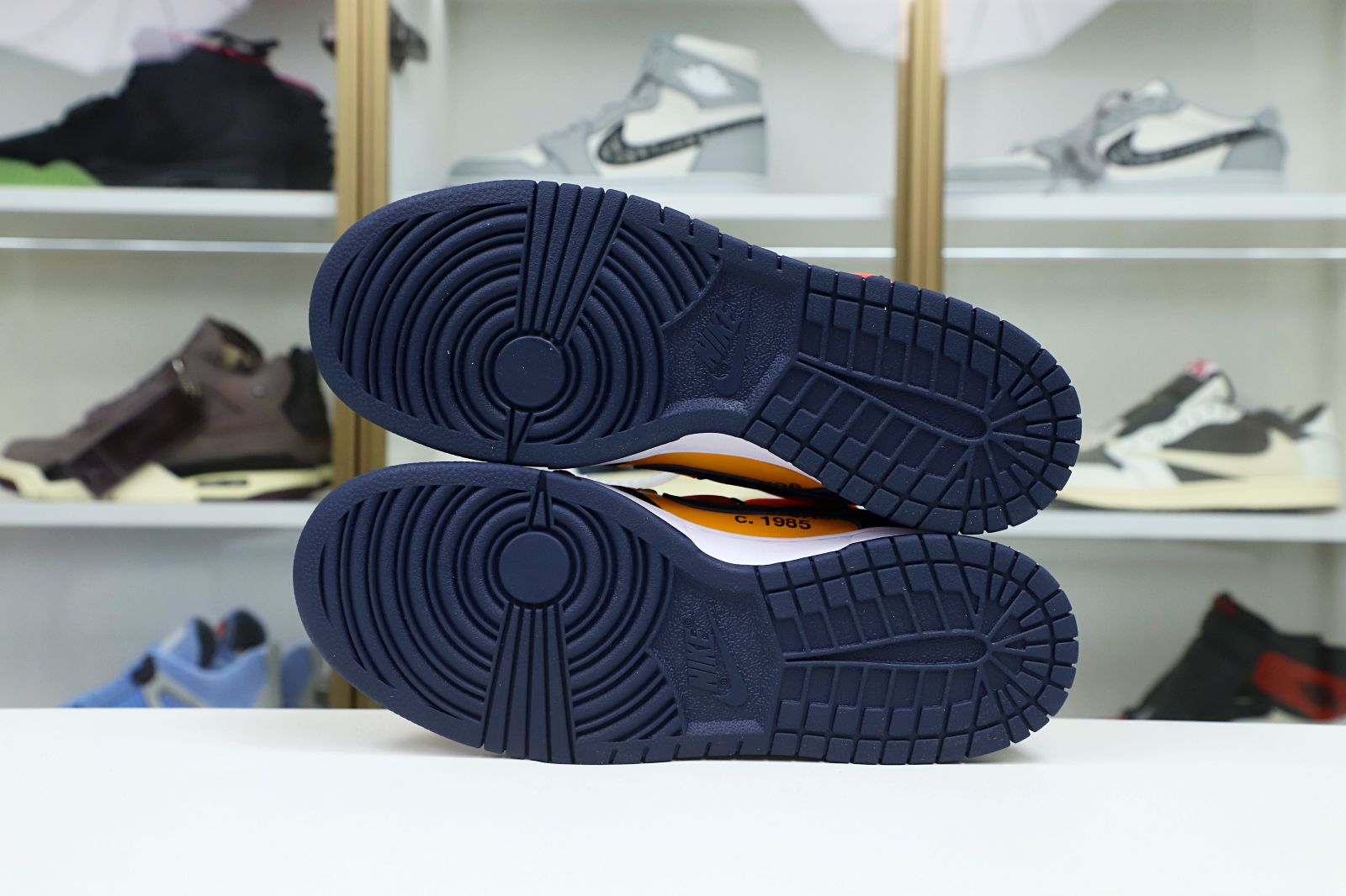 OFF-WHITE X DUNK LOW 'UNIVERSITY GOLD' - finekick.vip