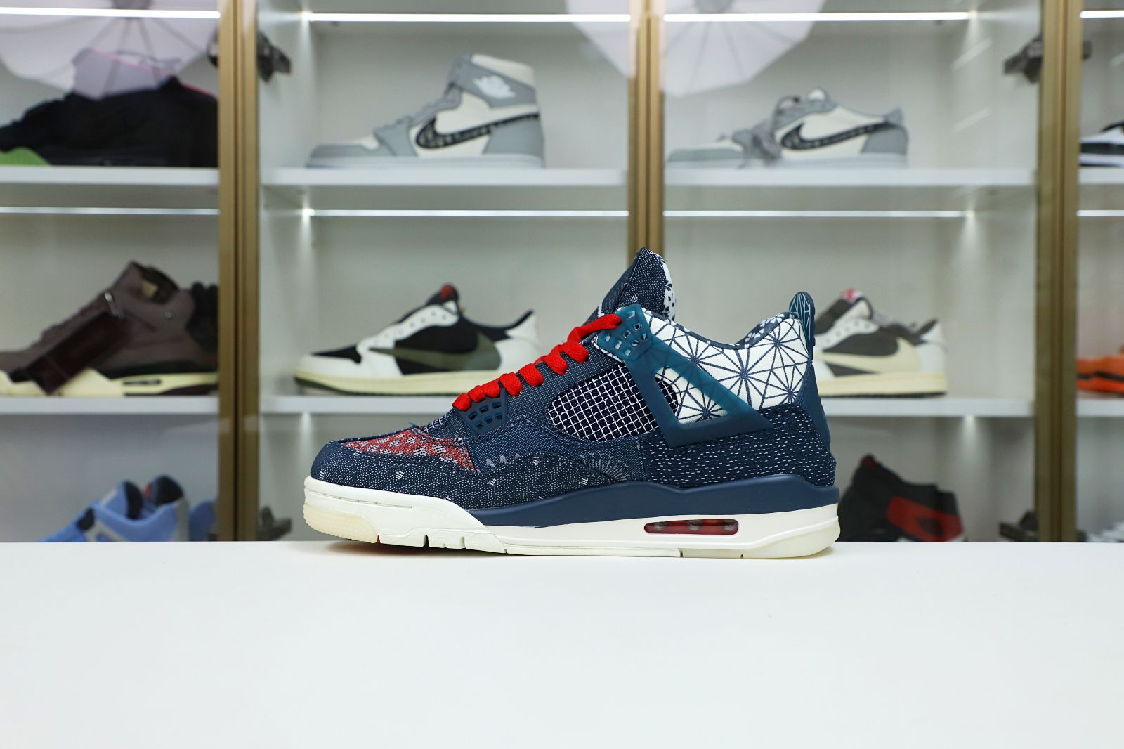 Air Jordan 4 retro se