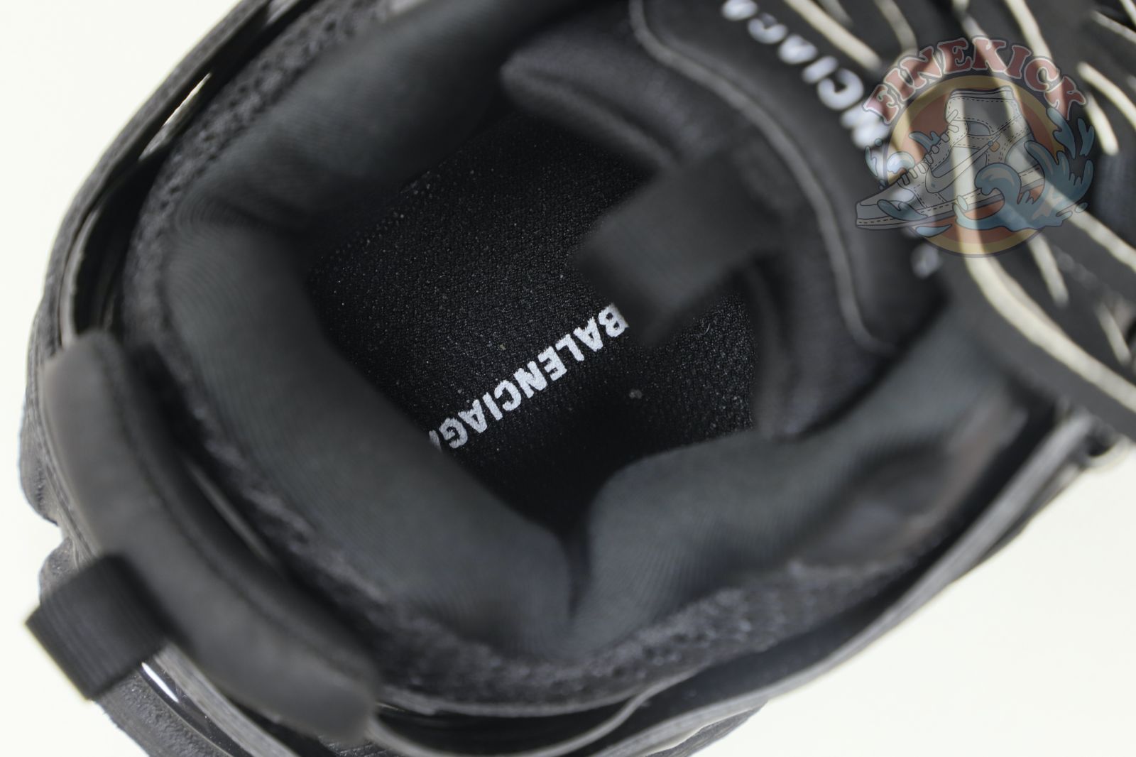 Balenciaga BLGA - finekick.vip