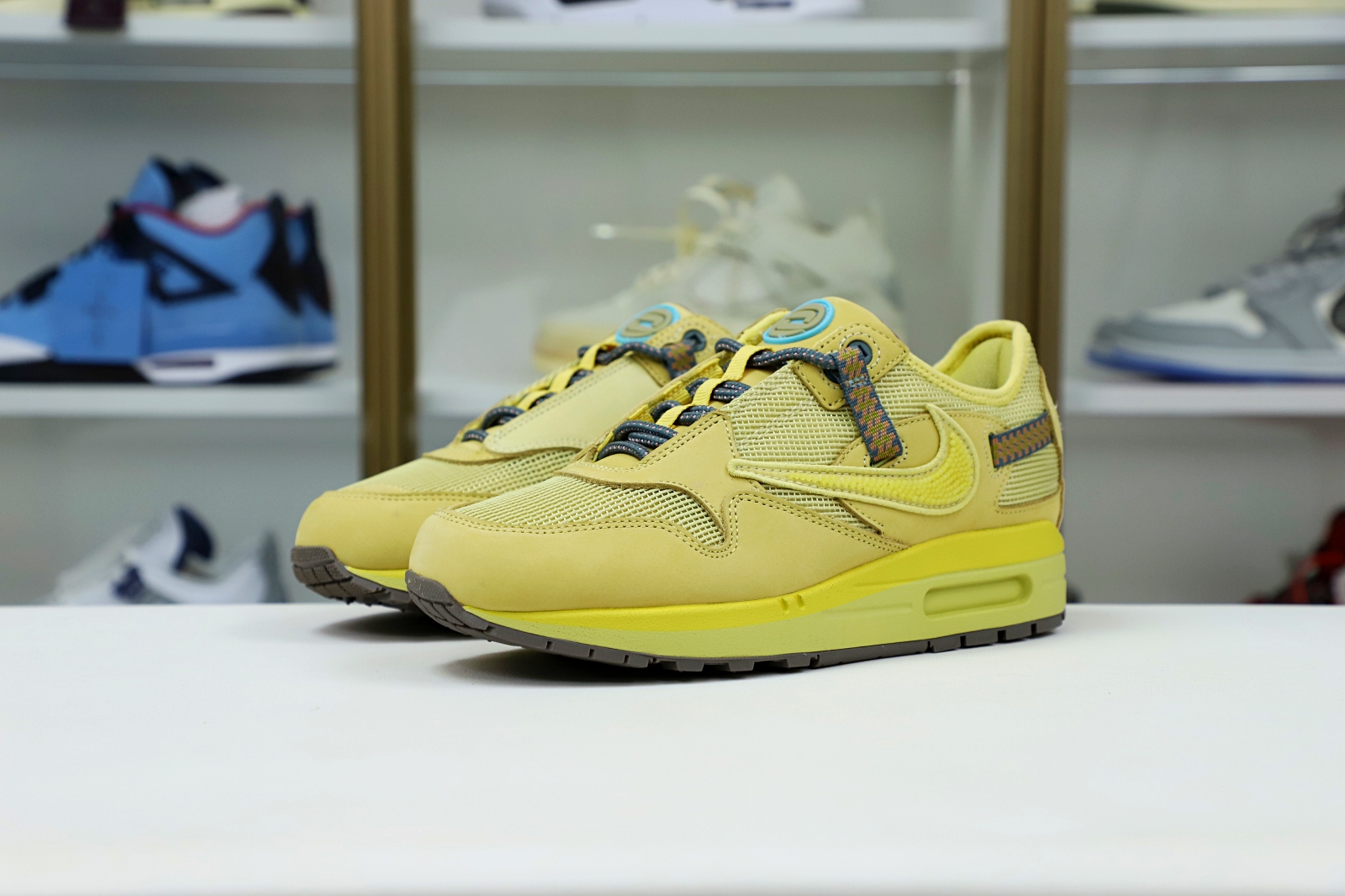 TRAVIS SCOTT X NIKE AIR MAX 1 WHEAT DO9392-700 - finekick.vip