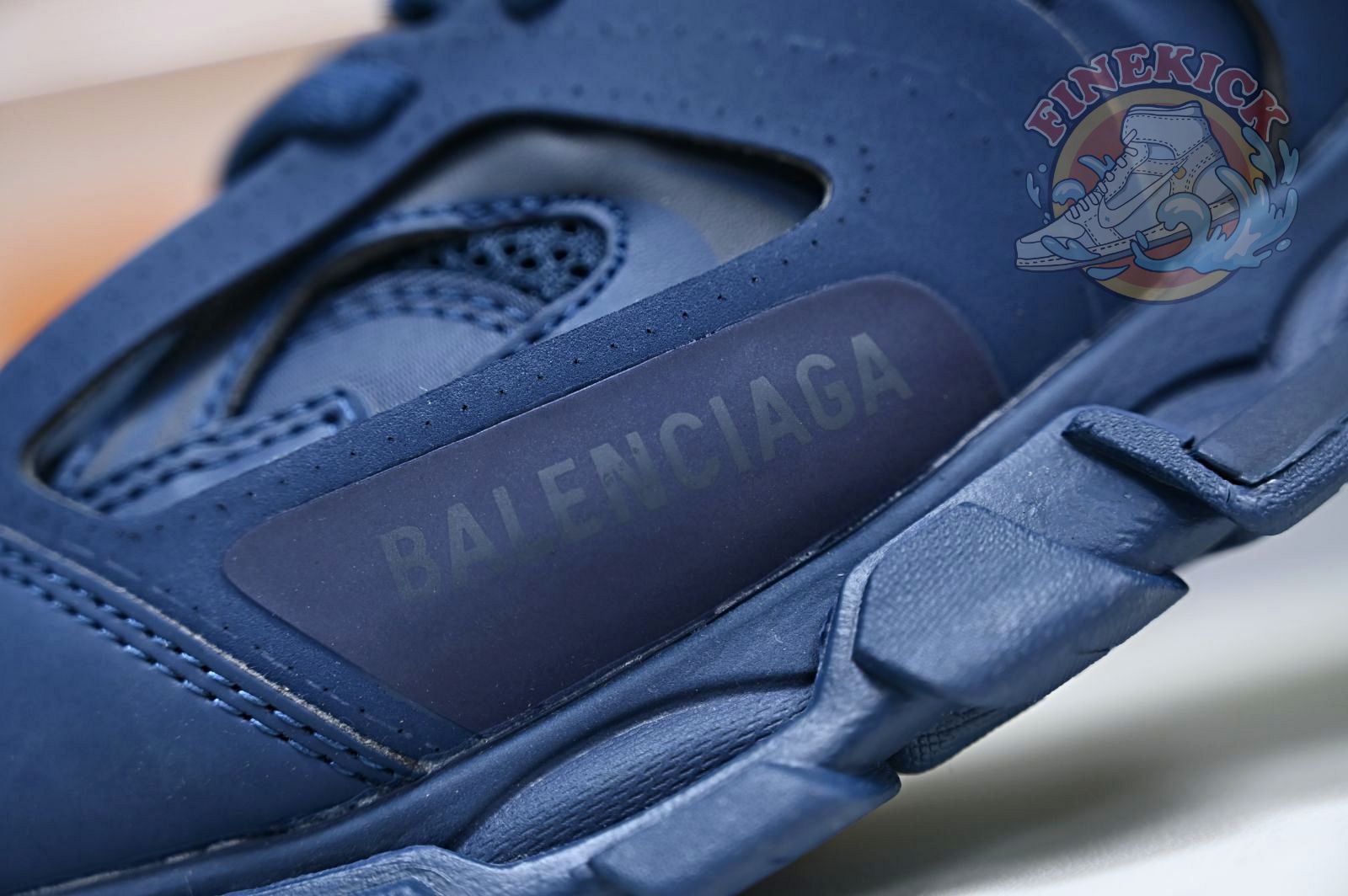 Balenciaga BLGA  Track(LED) - finekick.vip