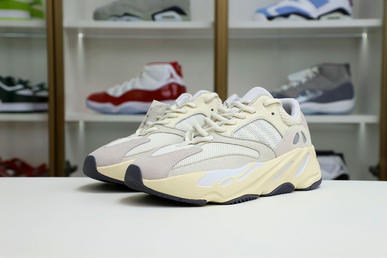 YEEZY BOOST 700 'ANALOG' - finekick.vip