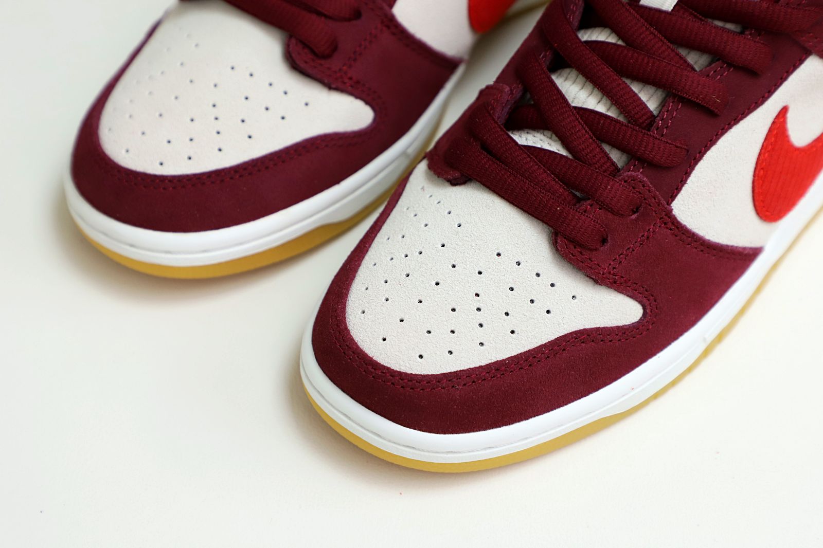 Nike Dunk SB Low Skate Like a Girl - finekick.vip