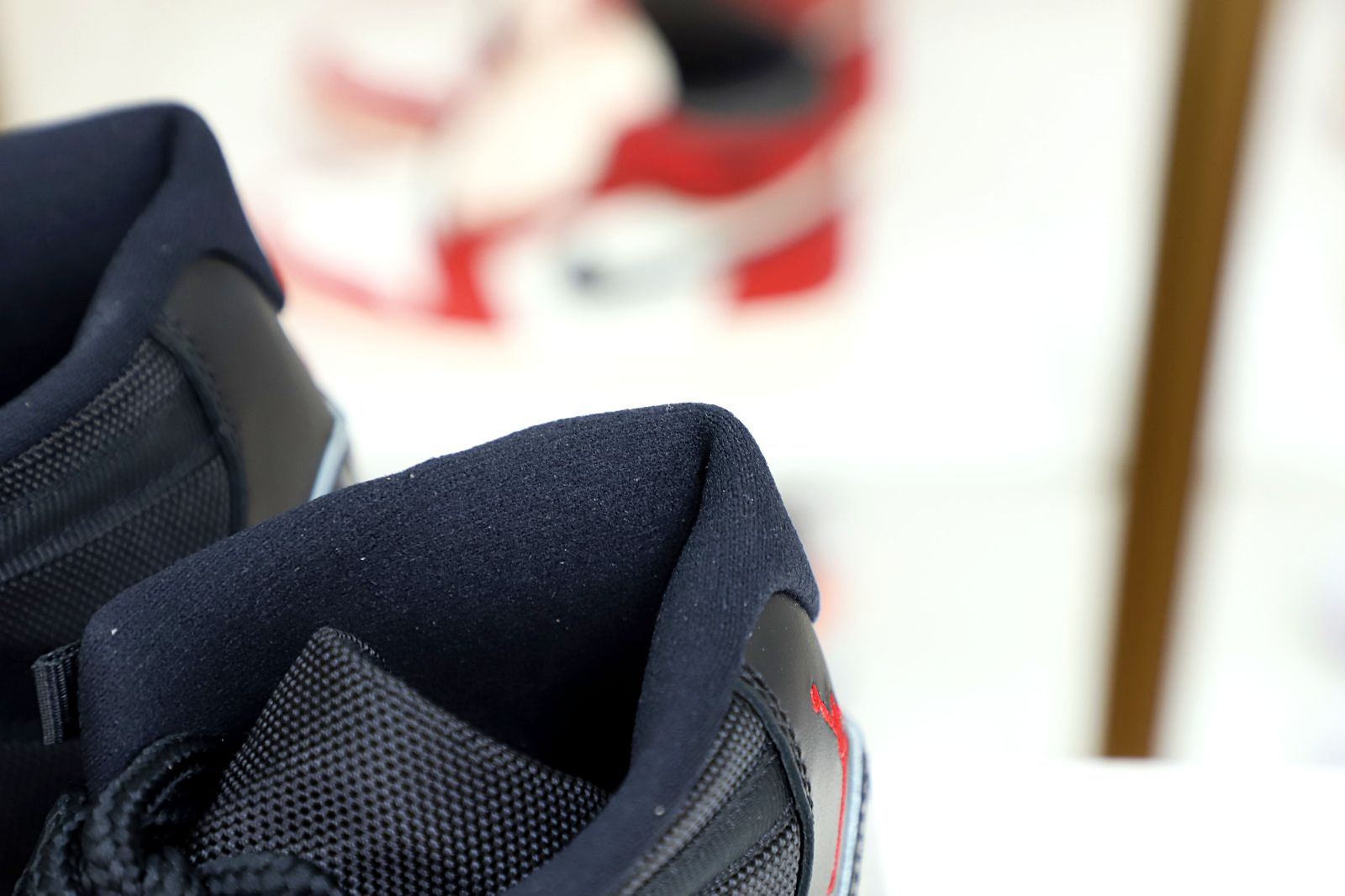 AIR JORDAN 11 RETRO 'BRED' 2019 - finekick.vip