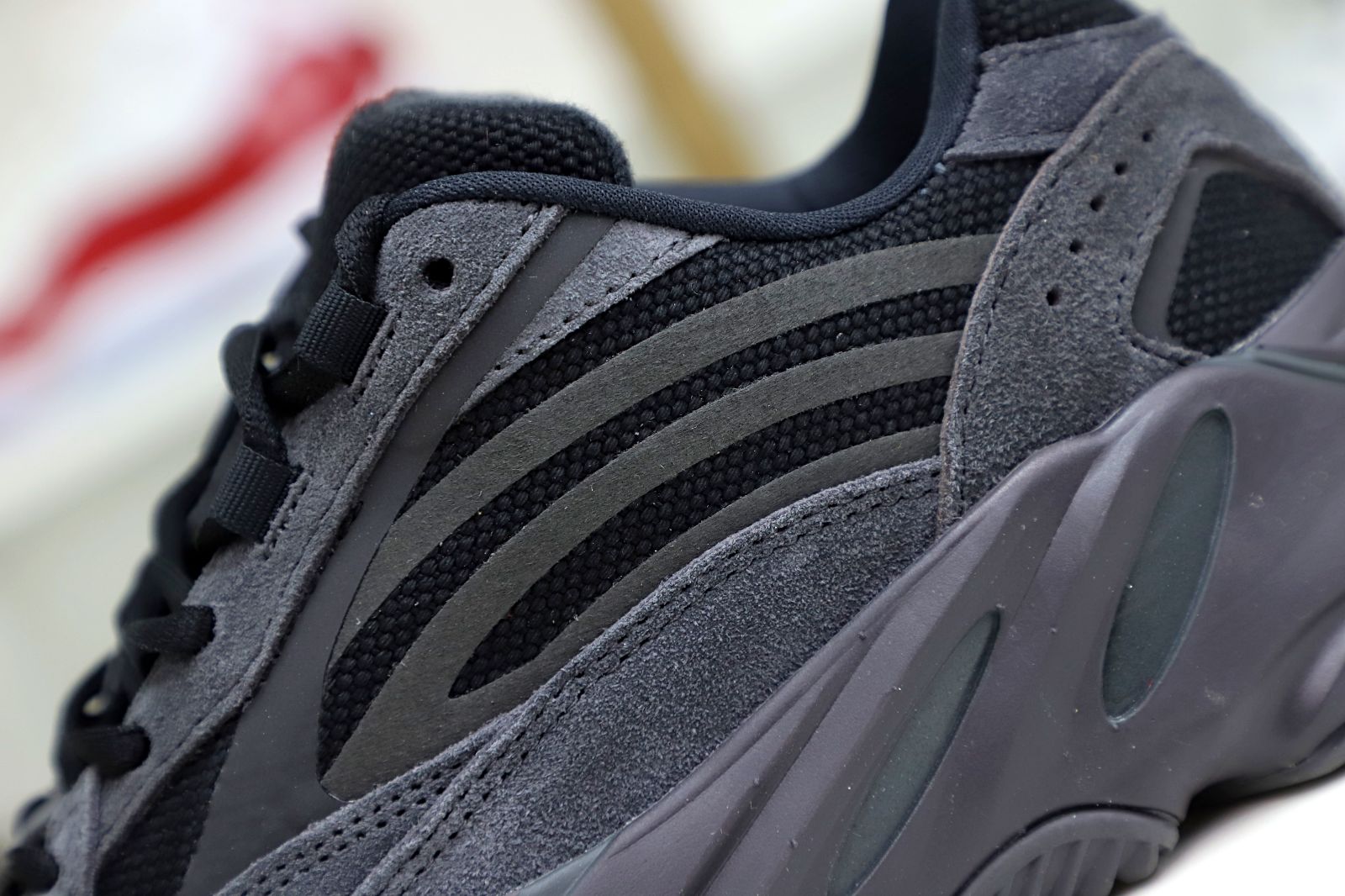 Yeezy Boost 700 V2 Vanta 2019 - finekick.vip