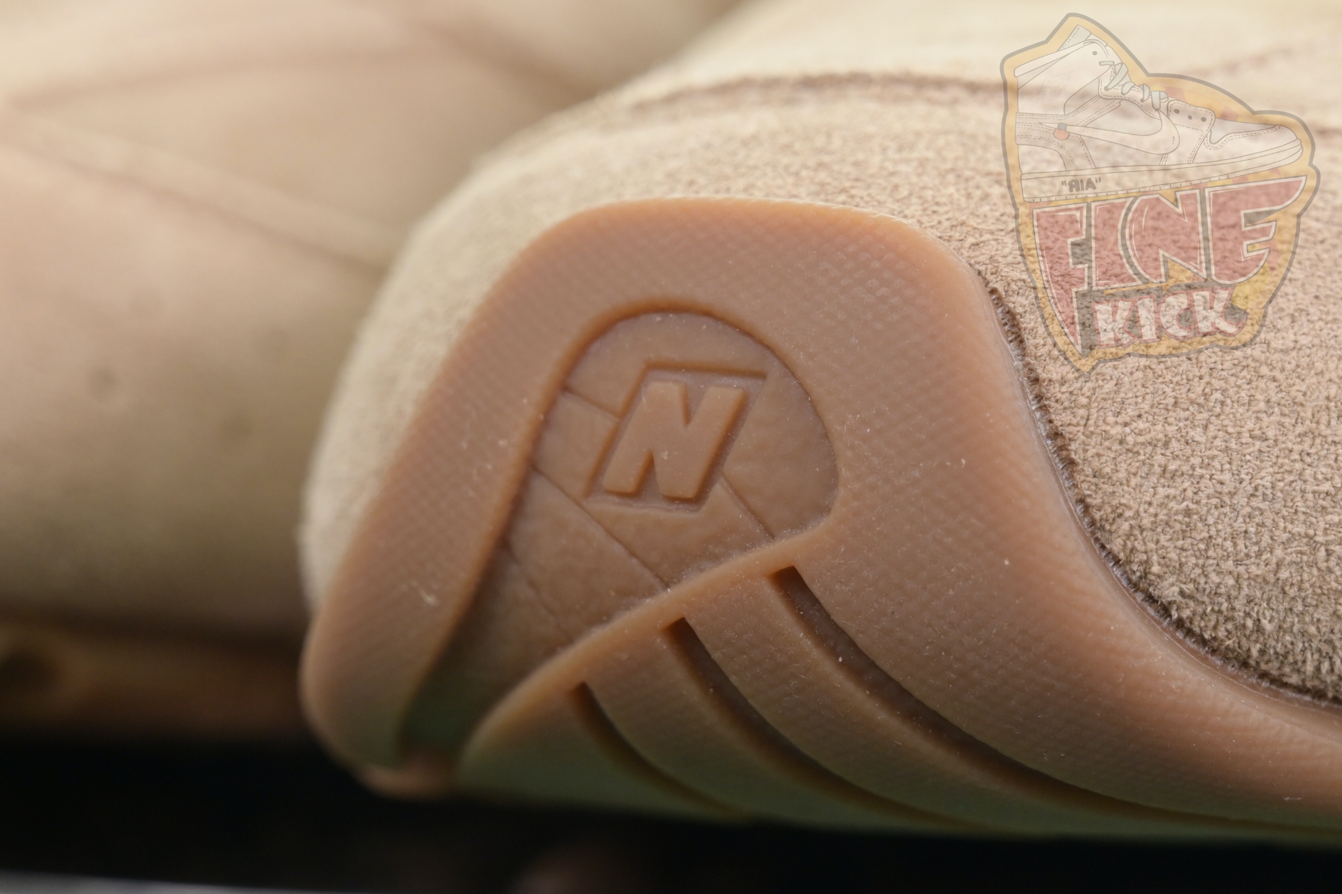 New Balance x MIU MIU NB 530SL - finekick.vip