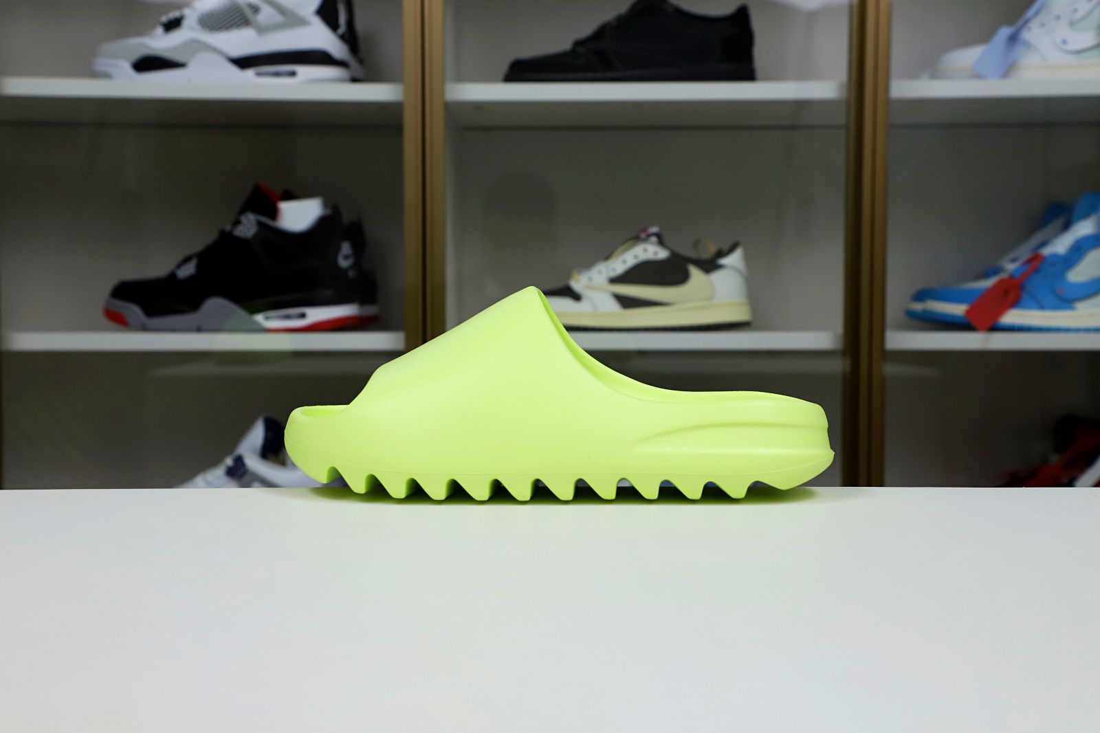 YEEZY SLIDES GX6138 - finekick.vip