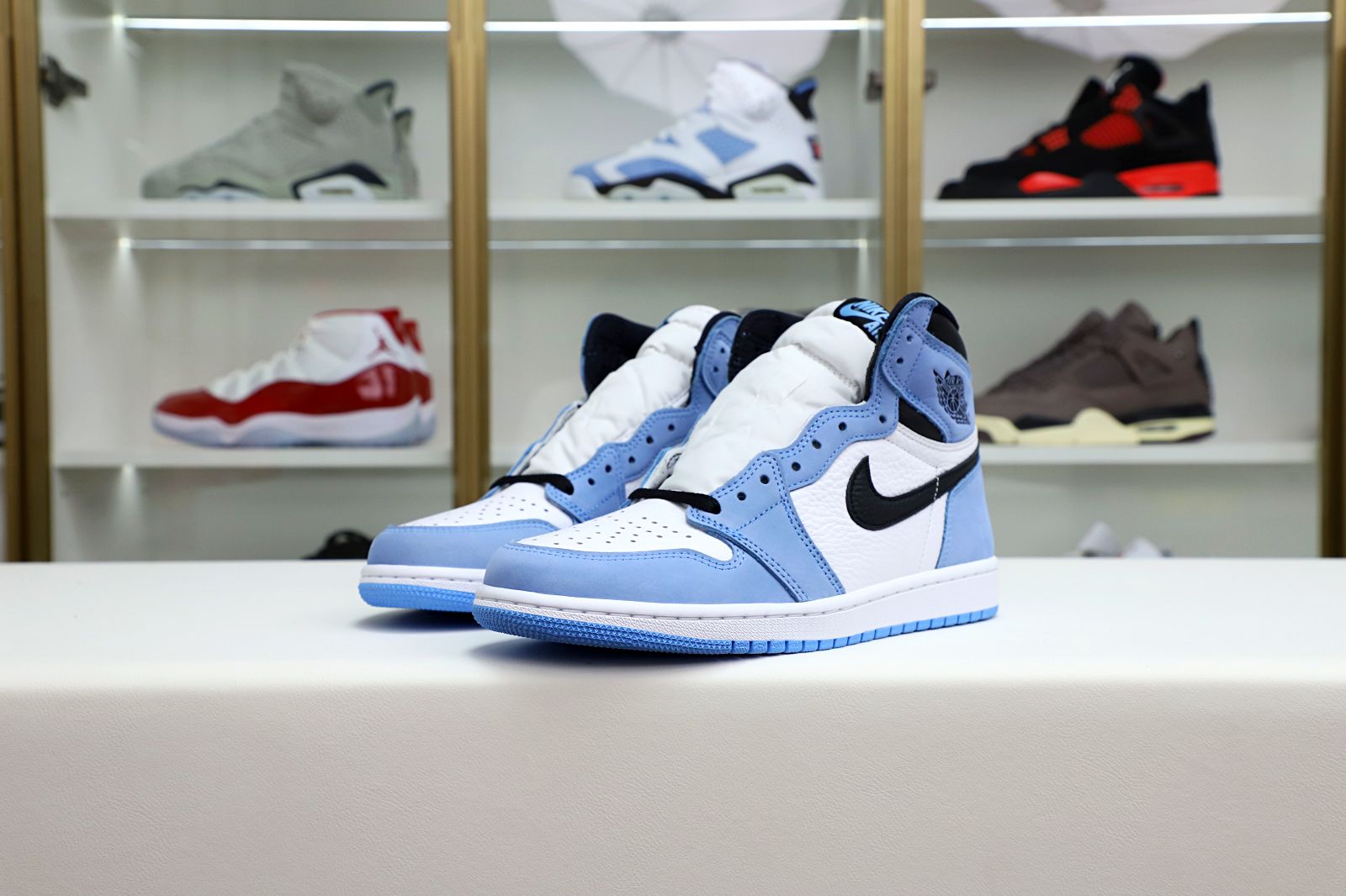 AIR JORDAN 1 RETRO HIGH OG 'UNIVERSITY - finekick.vip