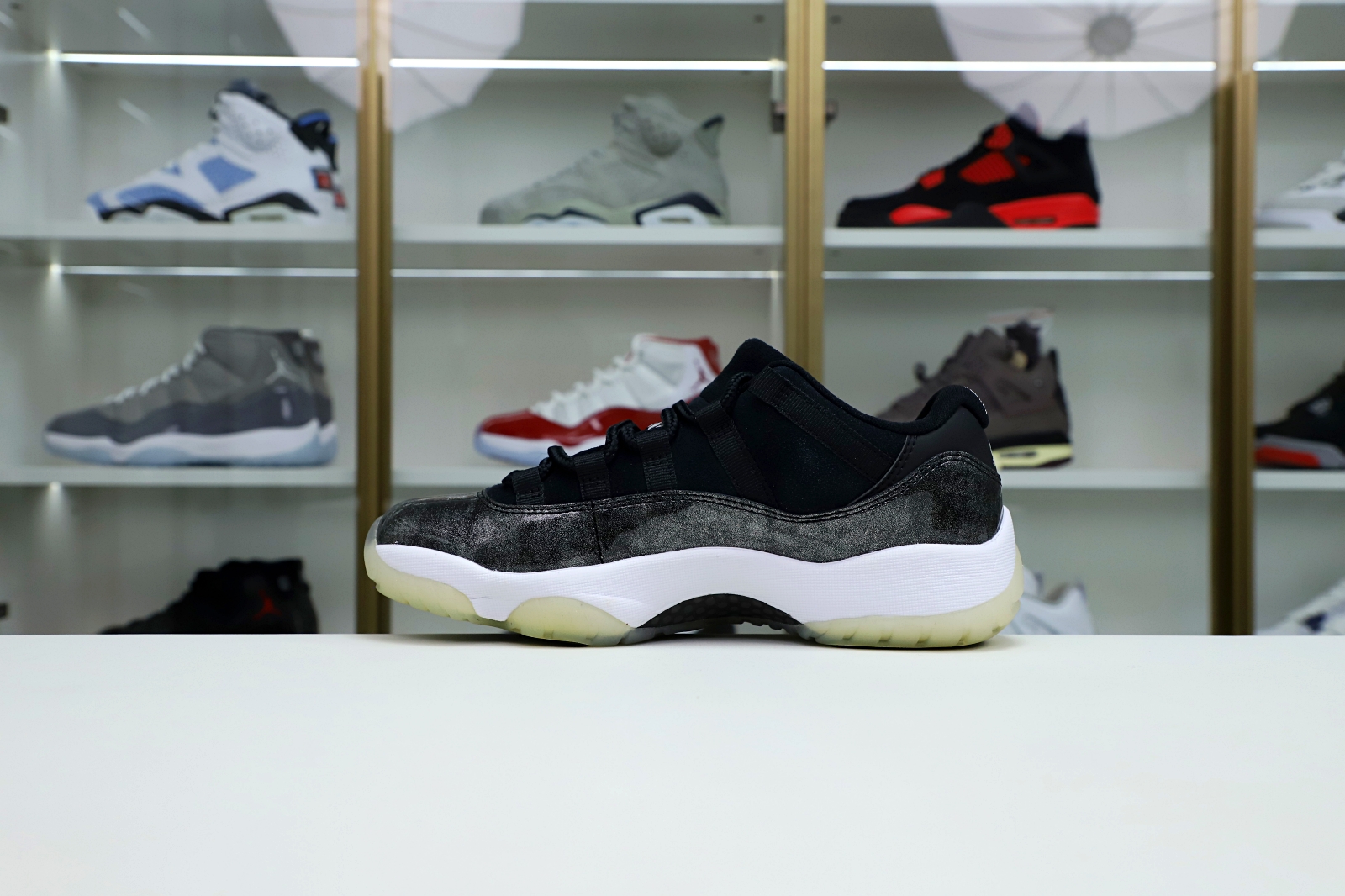 Air Jordan 11 retro low barons - finekick.vip