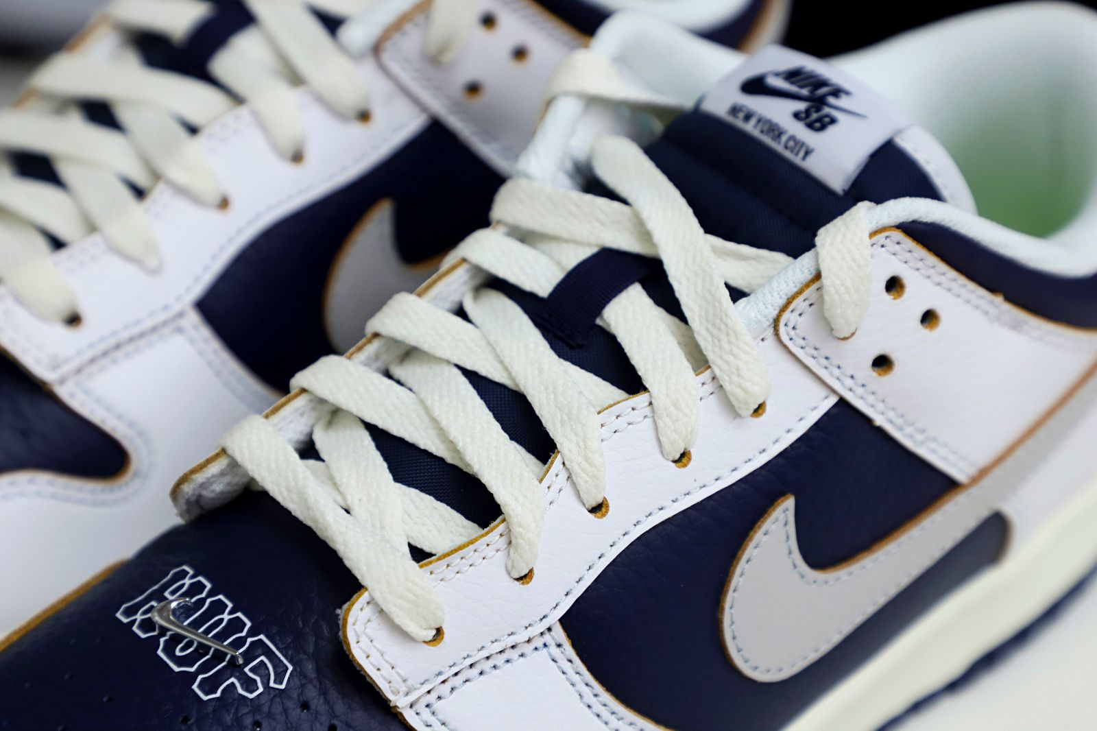 HUF x Nike Dunk Low - finekick.vip