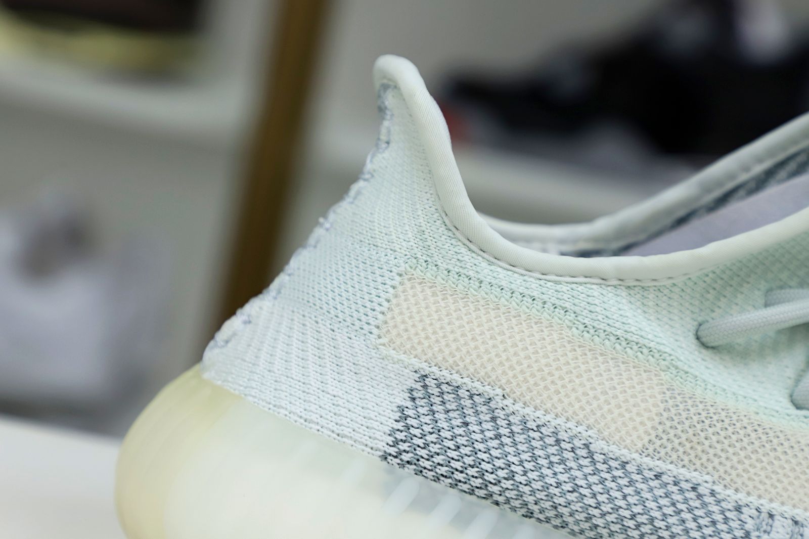 YEEZY BOOST 350 V2 'CLOUD WHITE REFLECTIVE' - finekick.vip