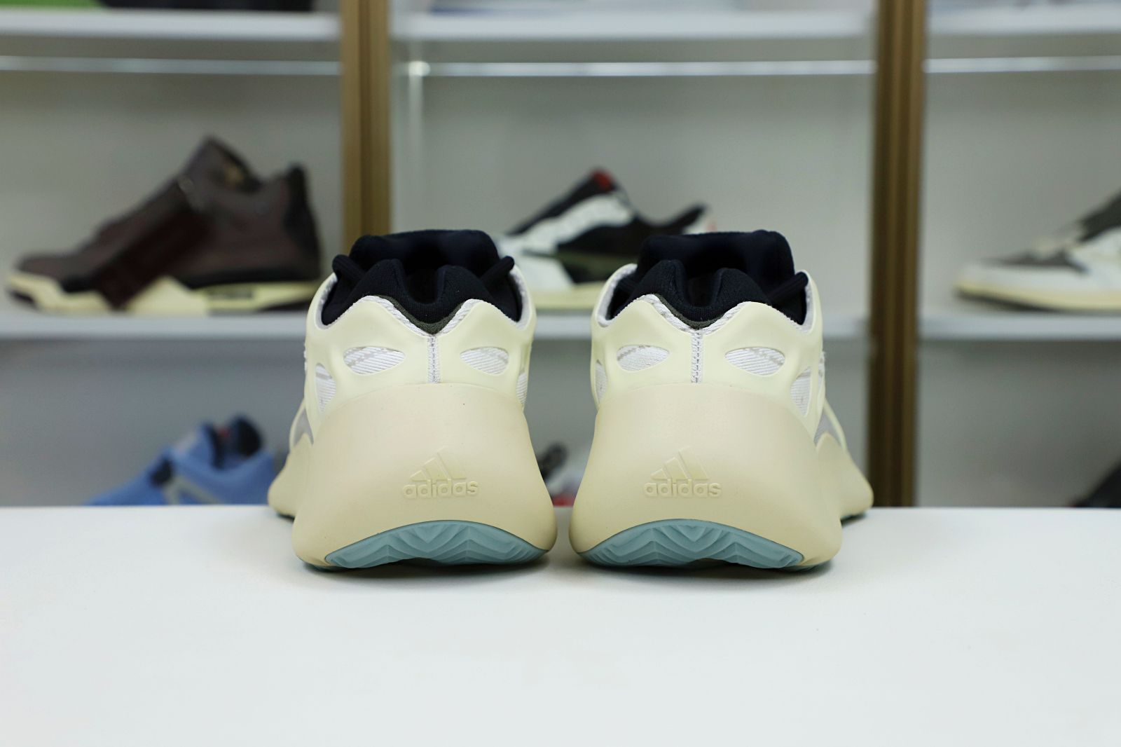YEEZY 700 V3 'AZAEL' - finekick.vip