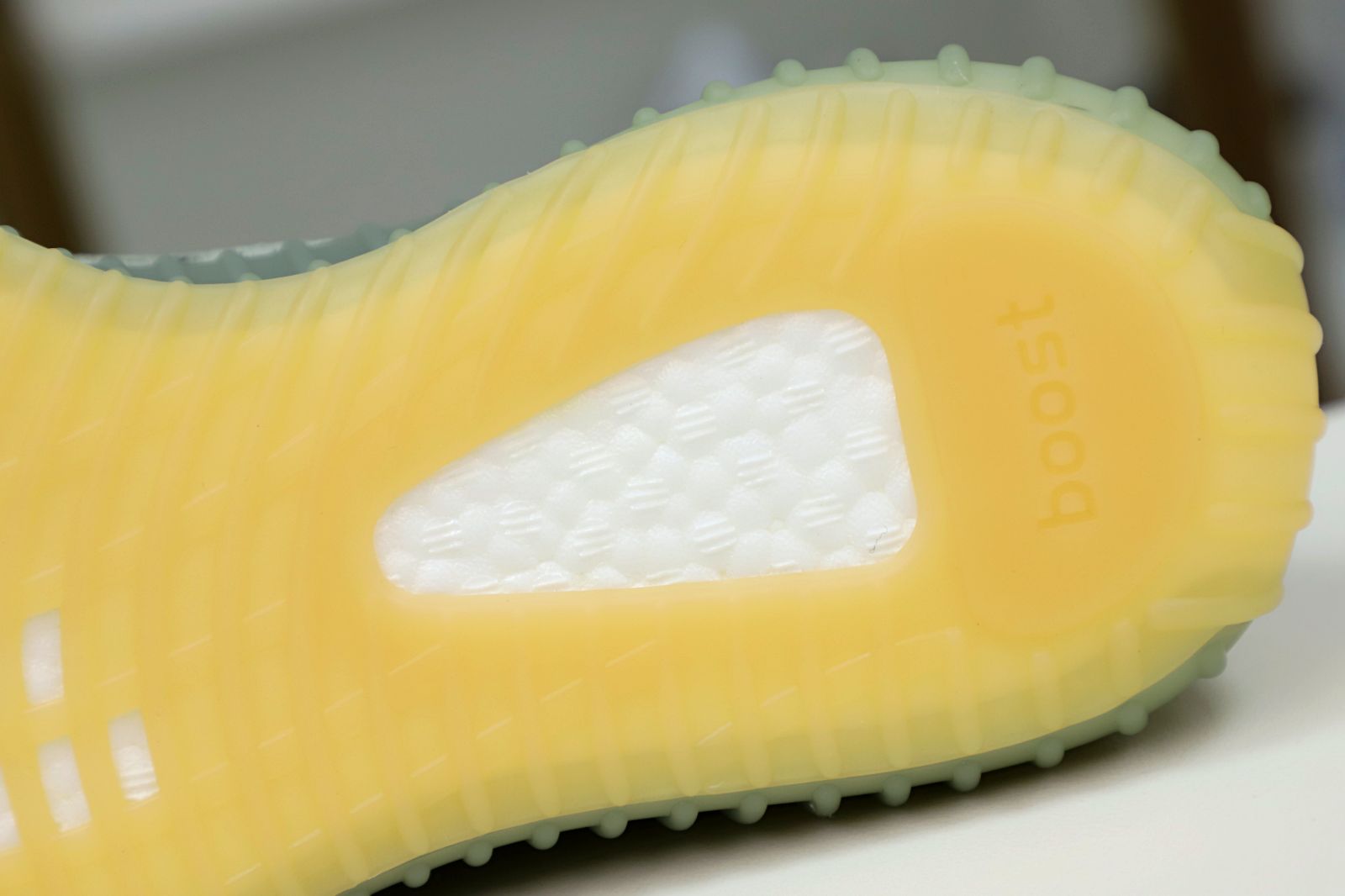 YEEZY BOOST 350 V2 'DESERT SAGE' - finekick.vip