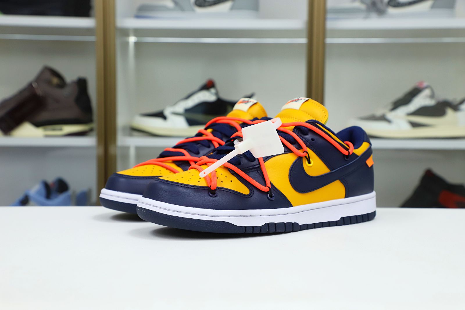 OFF-WHITE X DUNK LOW 'UNIVERSITY GOLD' - finekick.vip
