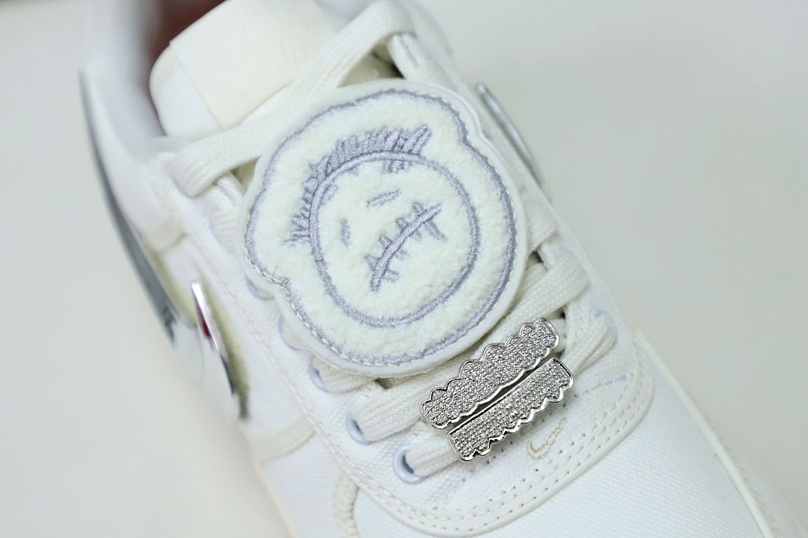 TRAVIS SCOTT X AIR FORCE 1 'SAIL' - finekick.vip