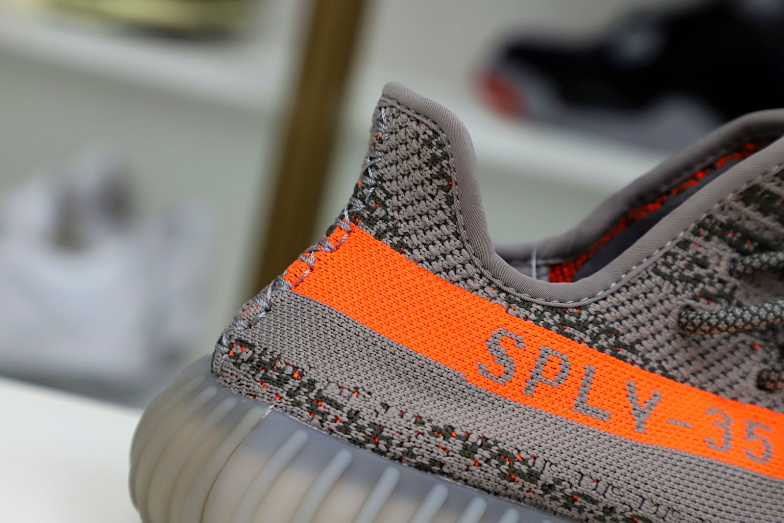 YEEZY BOOST 350 V2 'BELUGA' - finekick.vip