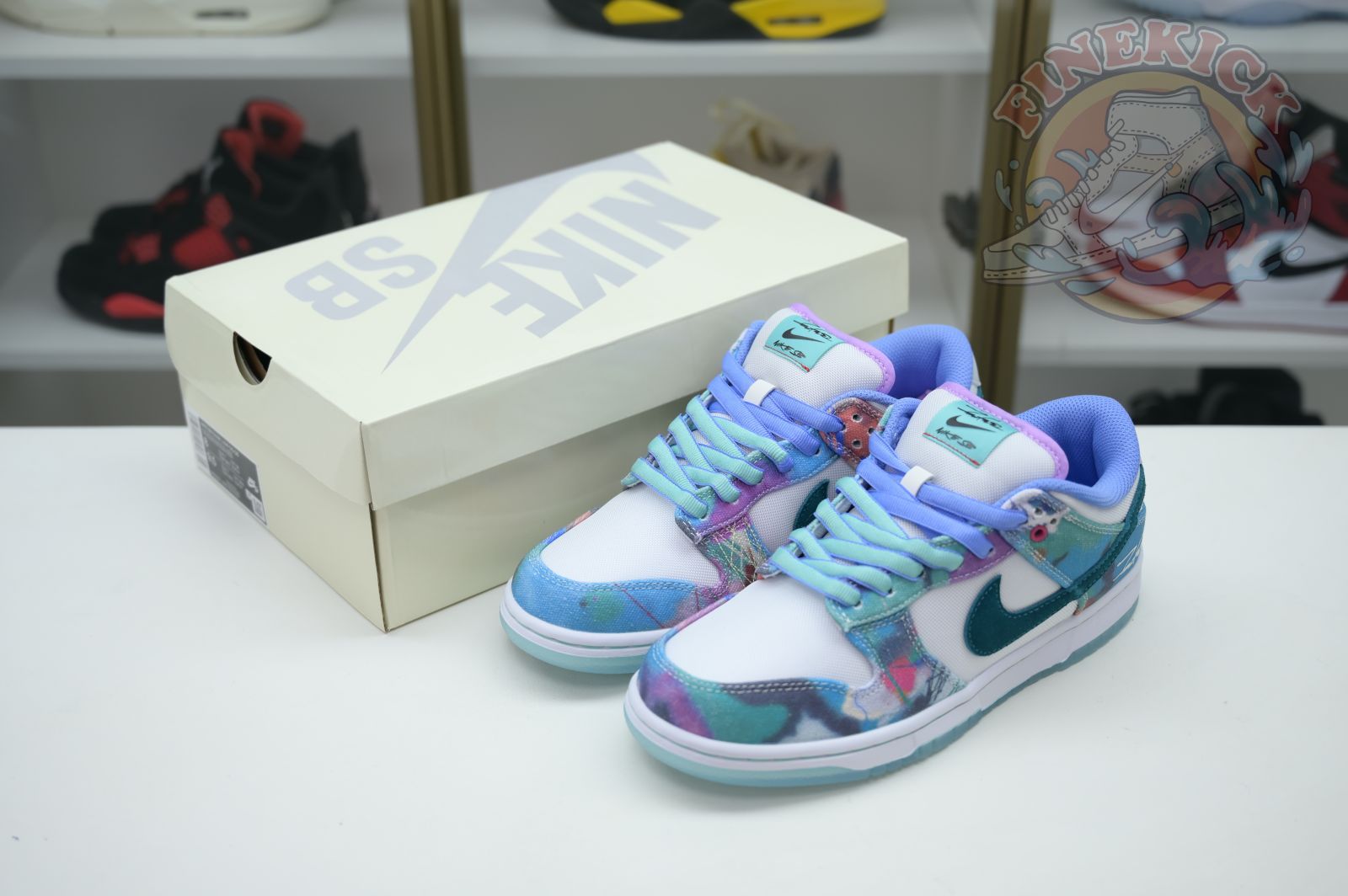 Futura Laboratories x Nike Dunk SB - finekick.vip