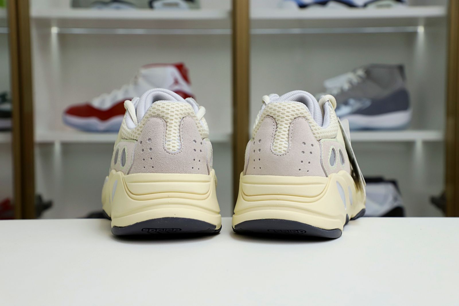 YEEZY BOOST 700 'ANALOG' - finekick.vip