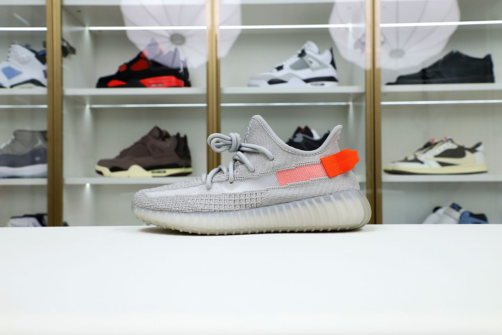 Yeezy Boost 350 V2 “Tail - finekick.vip