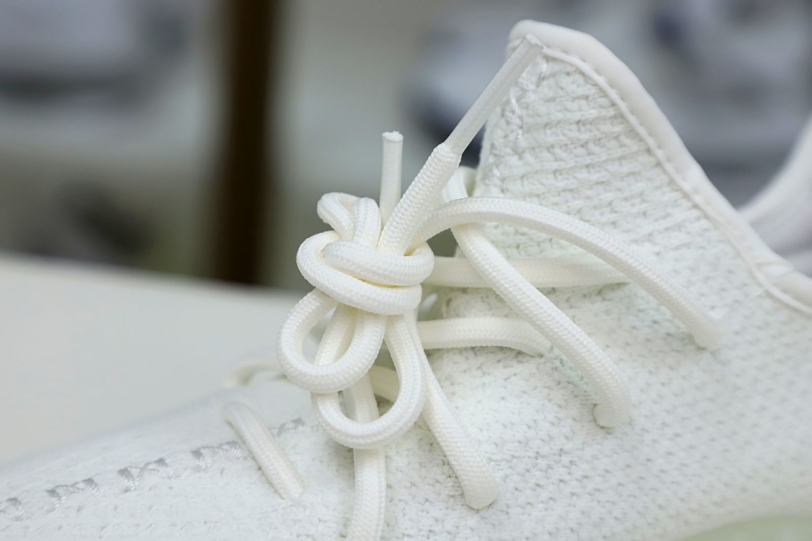 YEEZY BOOST 350 V2 'CREAM WHITE / TRIPLE WHITE' - finekick.vip