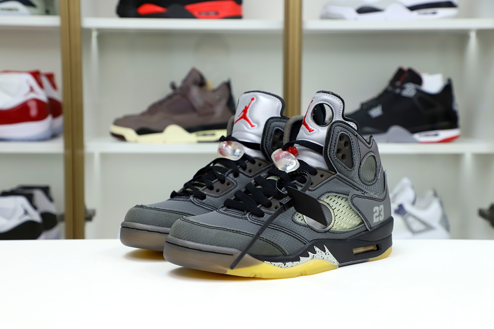OFF-WHITE X AIR JORDAN 5 RETRO SP 'MUSLIN' - finekick.vip
