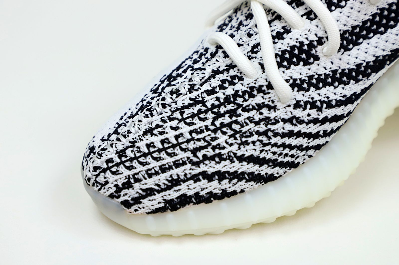 YEEZY BOOST 350 V2 'ZEBRA' - finekick.vip