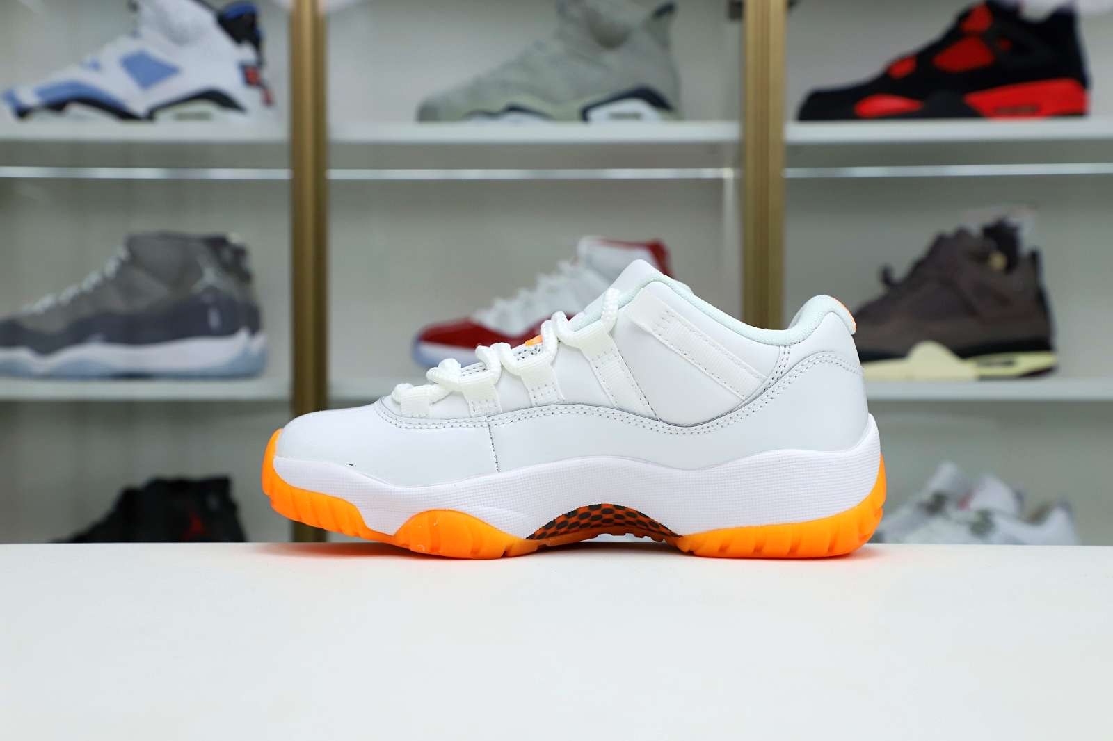 WMNS AIR JORDAN 11 RETRO LOW 'BRIGHT CITRUS' - finekick.vip