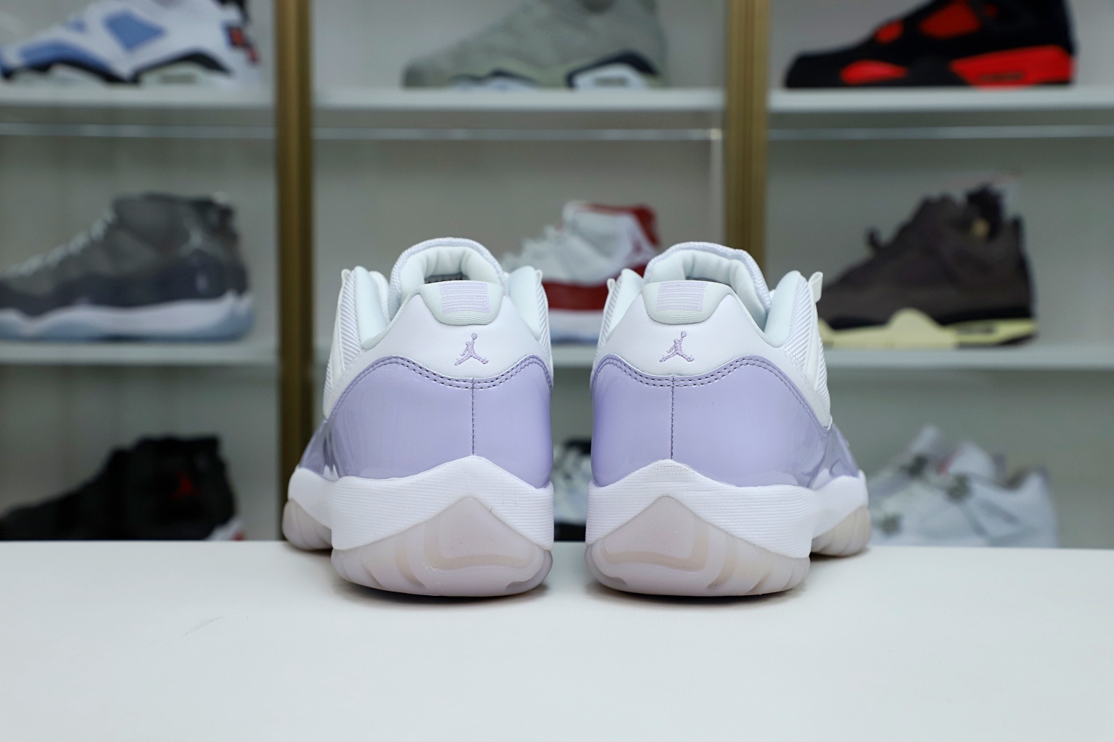 AIR JORDAN 11 LOW PURE VIOLET - finekick.vip