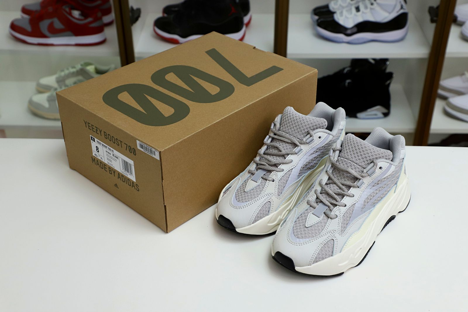 YEEZY BOOST 700 V2 'CREAM' - finekick.vip