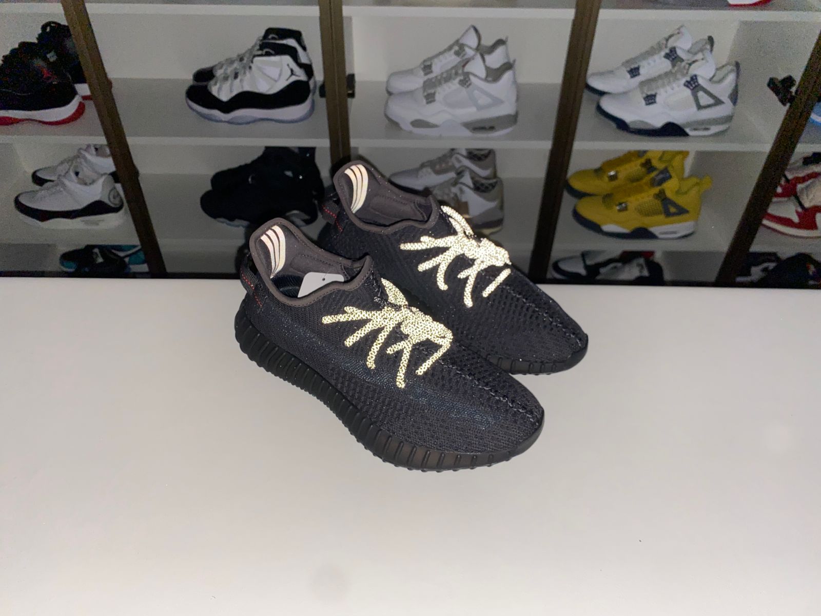 YEEZY BOOST 350 V2 'BLACK NON-REFLECTIVE' - finekick.vip