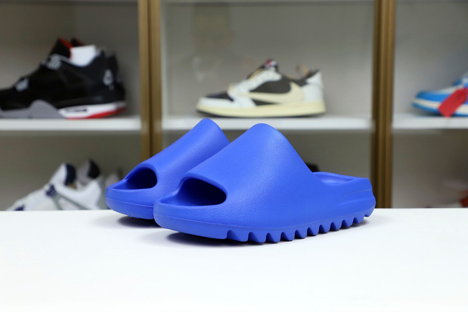 YEEZY SLIDE AZURE 2022 - finekick.vip