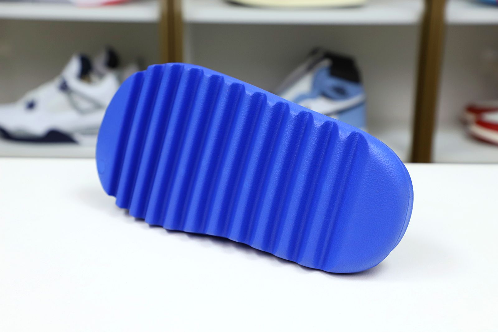 YEEZY SLIDE AZURE 2022 - finekick.vip
