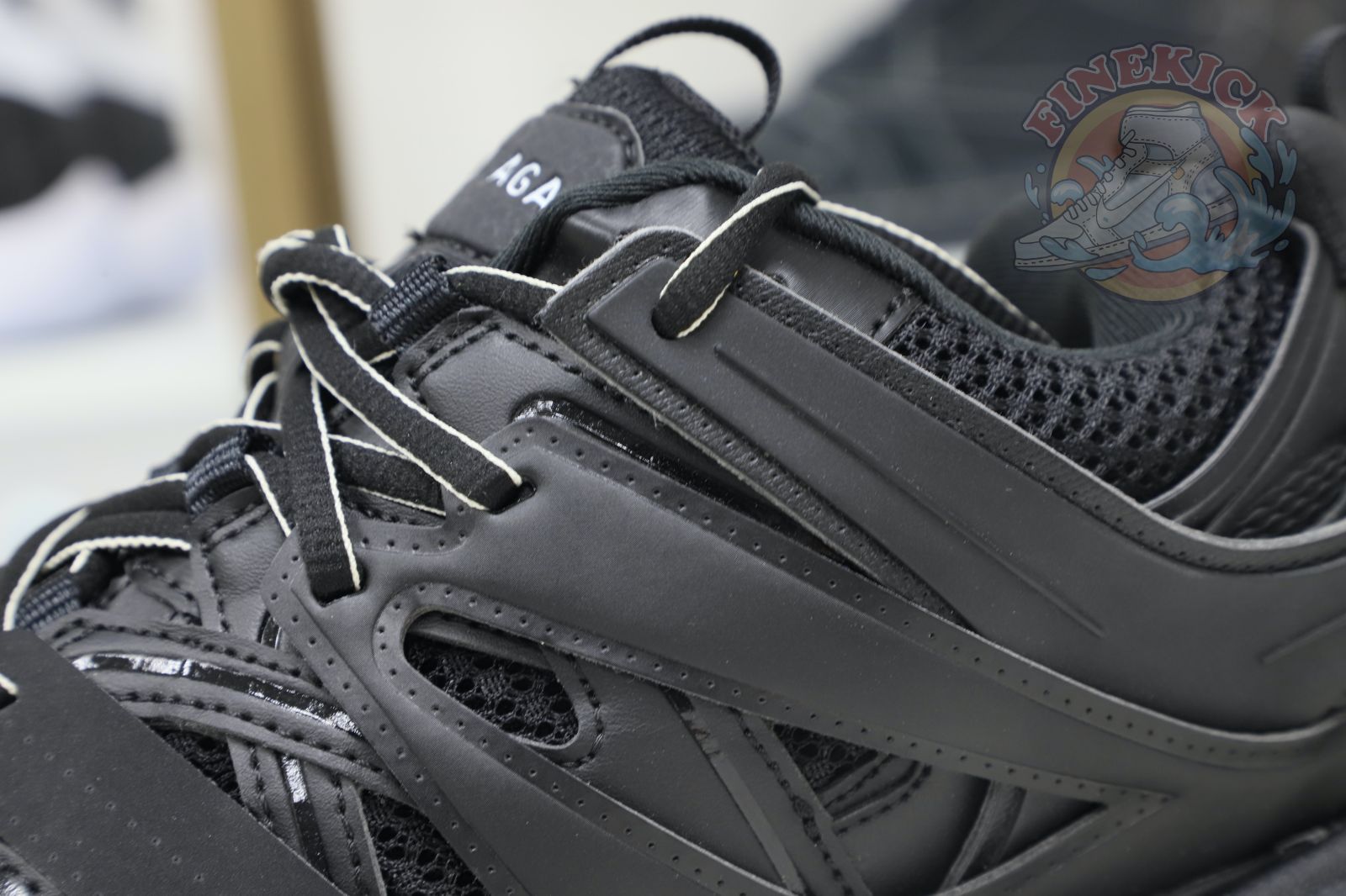 Balenciaga BLGA - finekick.vip