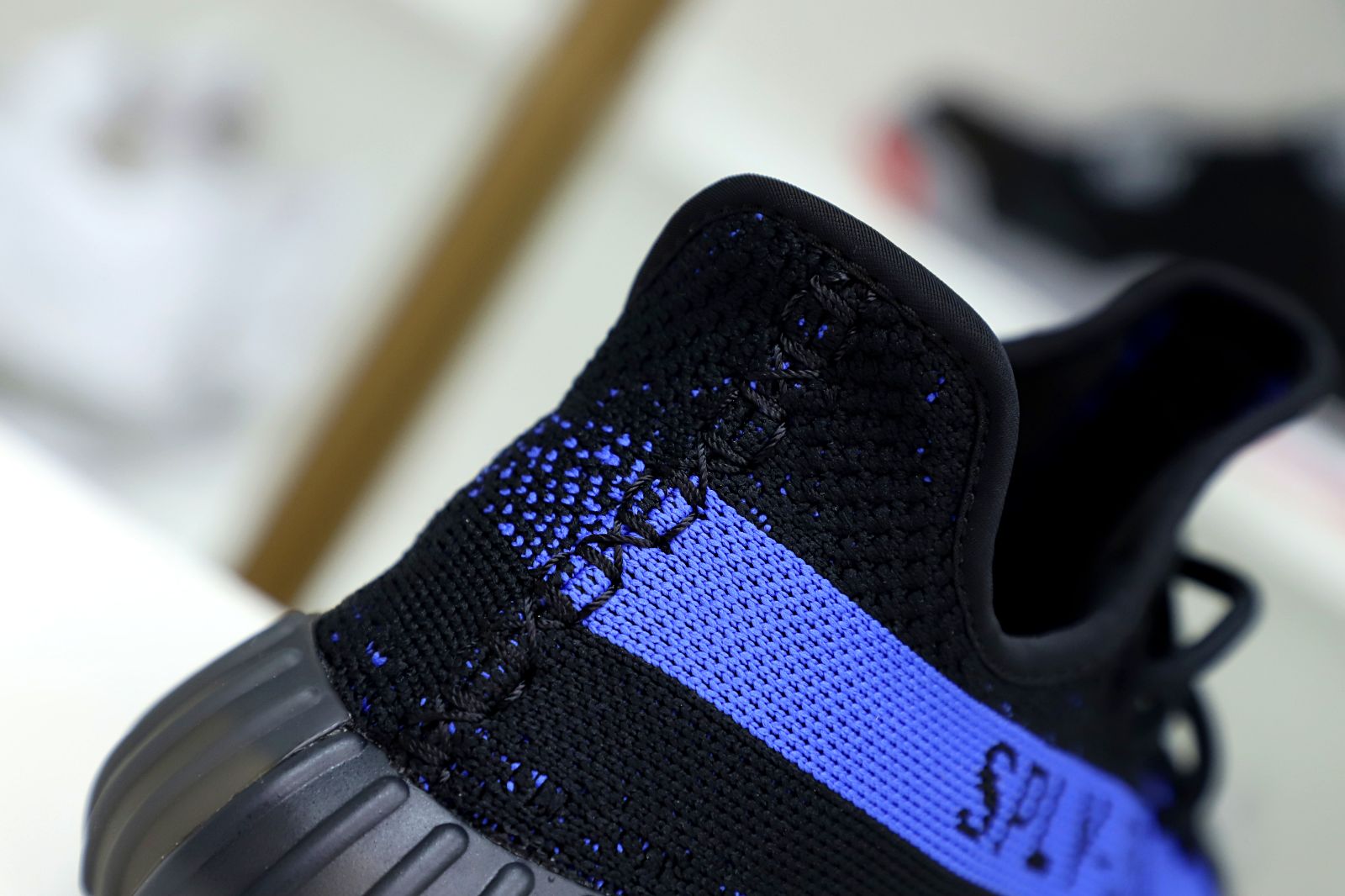 YEEZY BOOST 350 V2 'DAZZLING BLUE' - finekick.vip