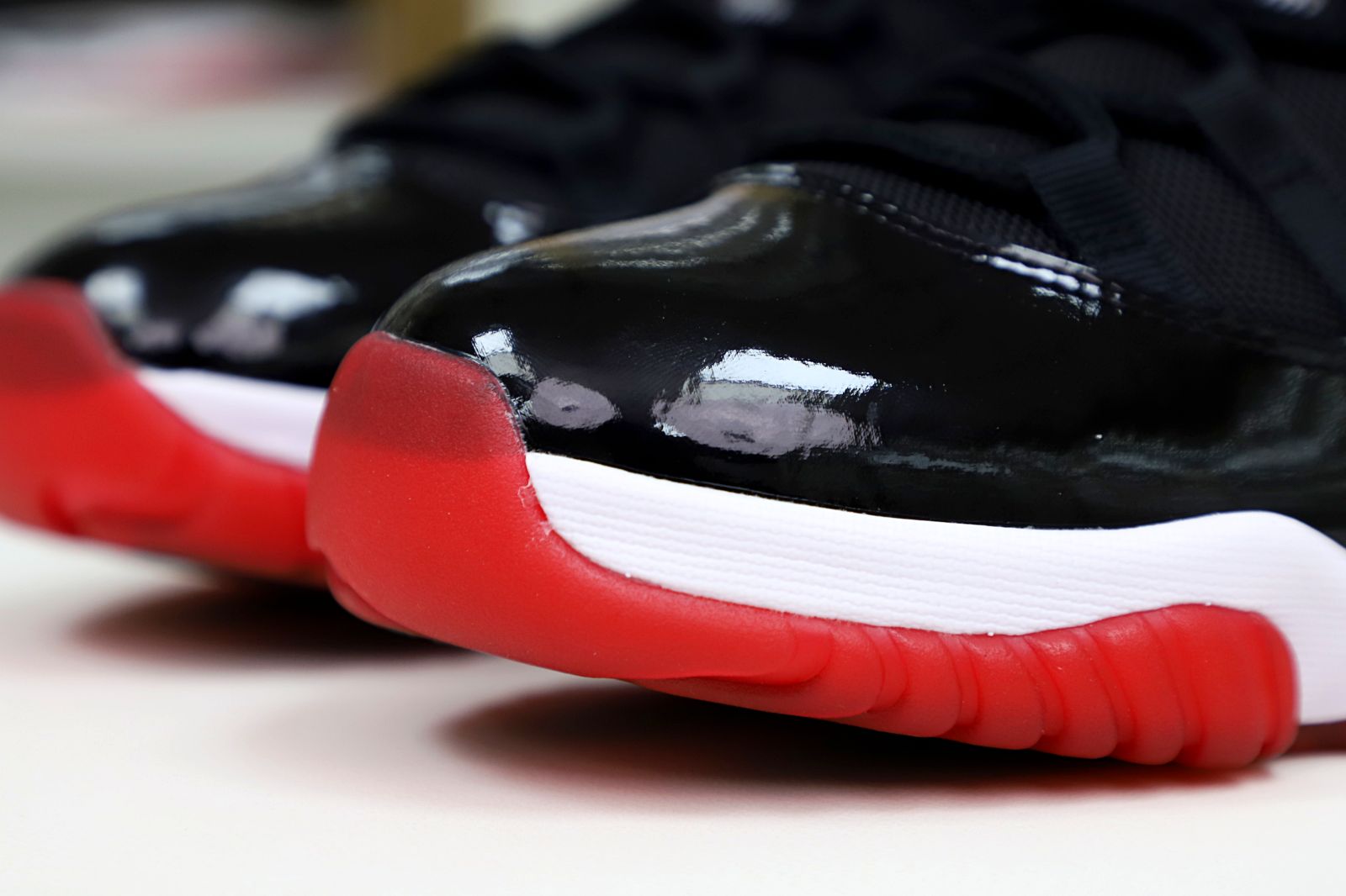 AIR JORDAN 11 RETRO 'BRED' 2019 - finekick.vip