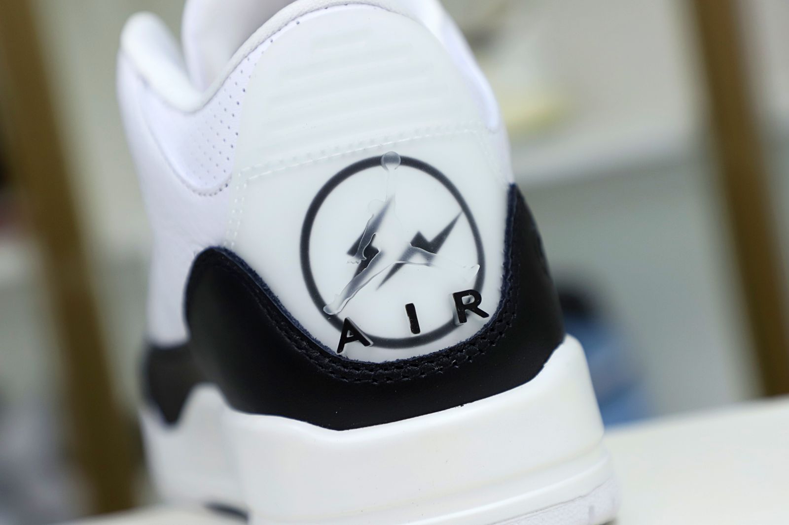 FRAGMENT DESIGN X AIR JORDAN 3 RETRO SP 'WHITE' - finekick.vip