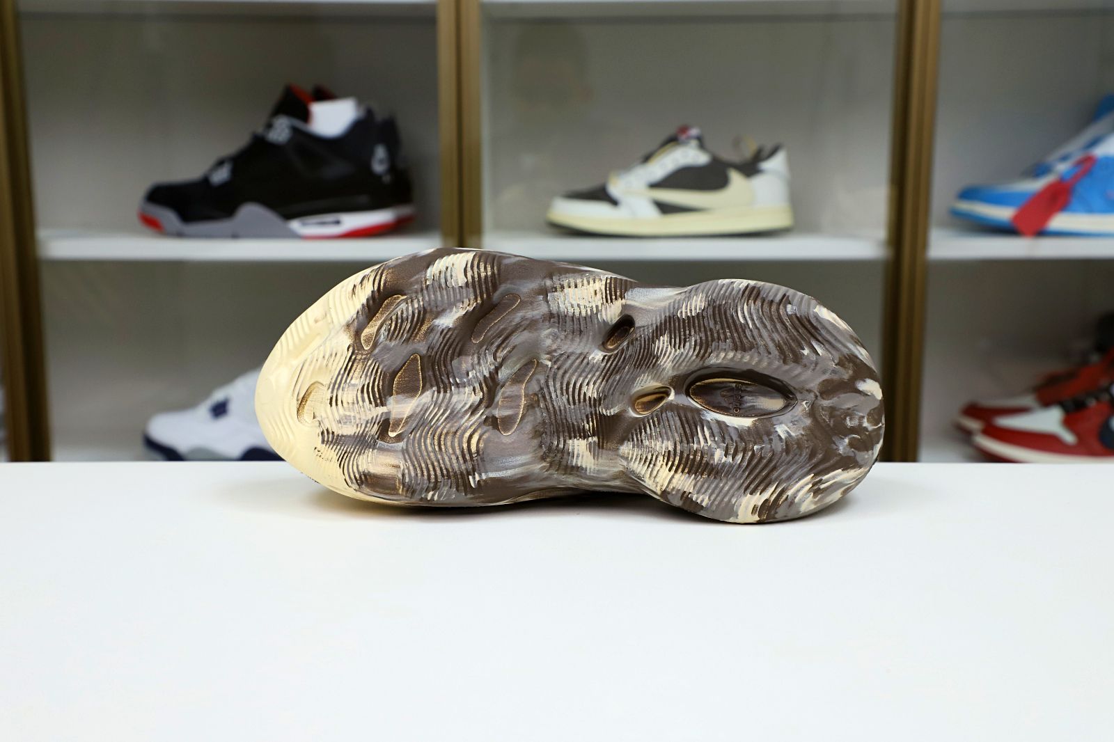 YEEZY FOAM RUNNER 'MX CREAM CLAY' - finekick.vip