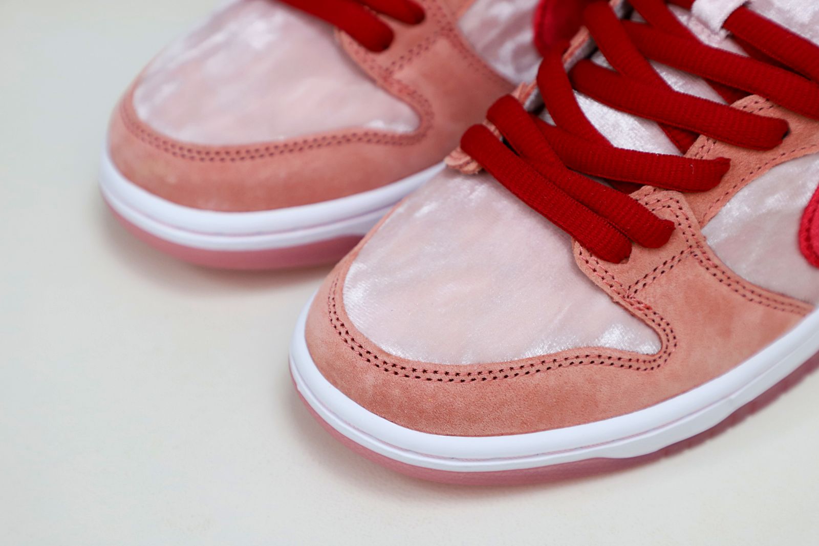 STRANGELOVE X DUNK LOW SB 'VALENTINE'S DAY' - finekick.vip