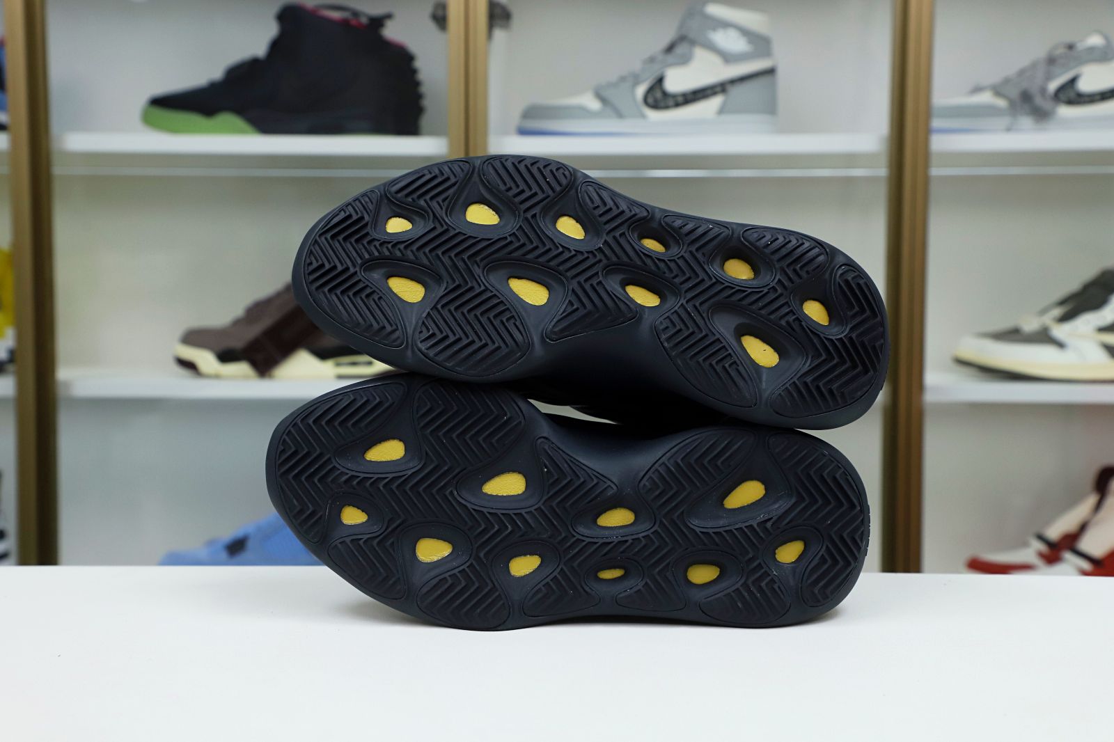 YEEZY 700 V3 'ALVAH' - finekick.vip