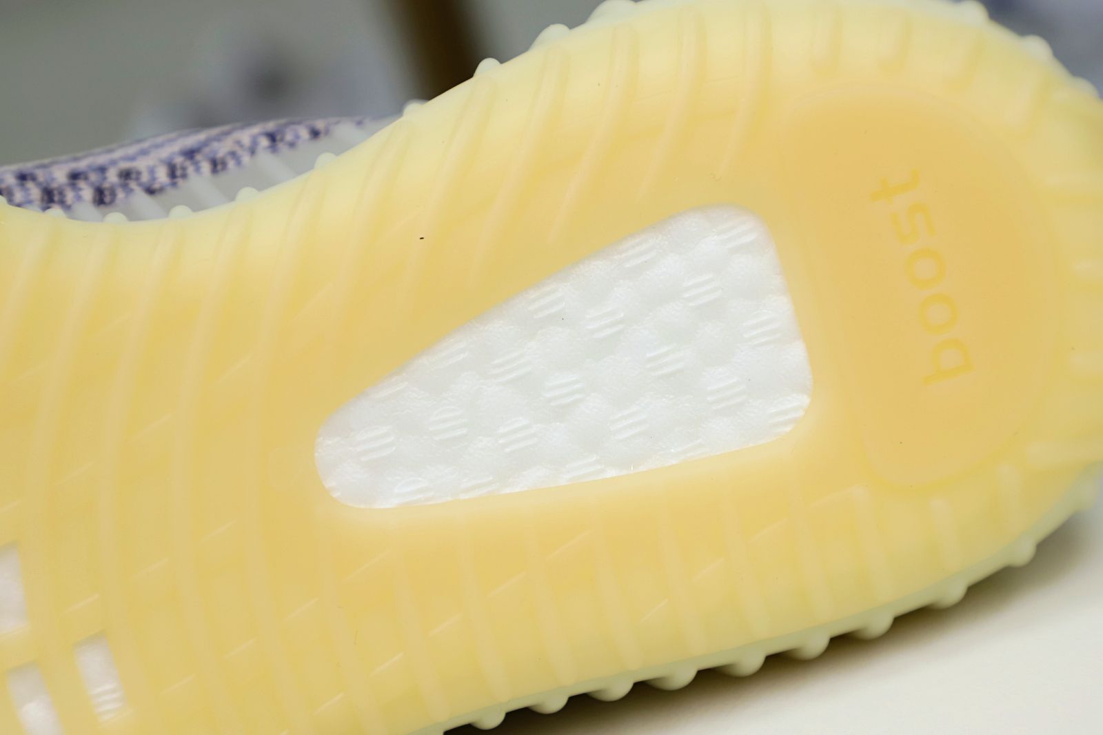 YEEZY BOOST 350 V2 'ASH PEARL' - finekick.vip