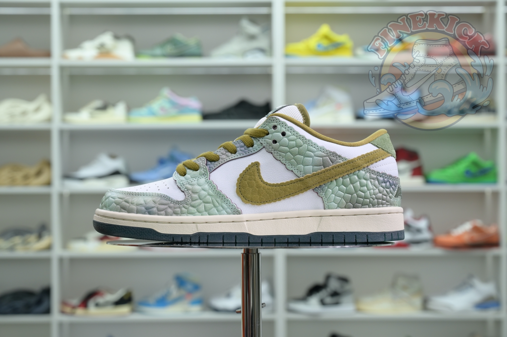 Alexis Sablone x Nike Dunk SB Low - finekick.vip