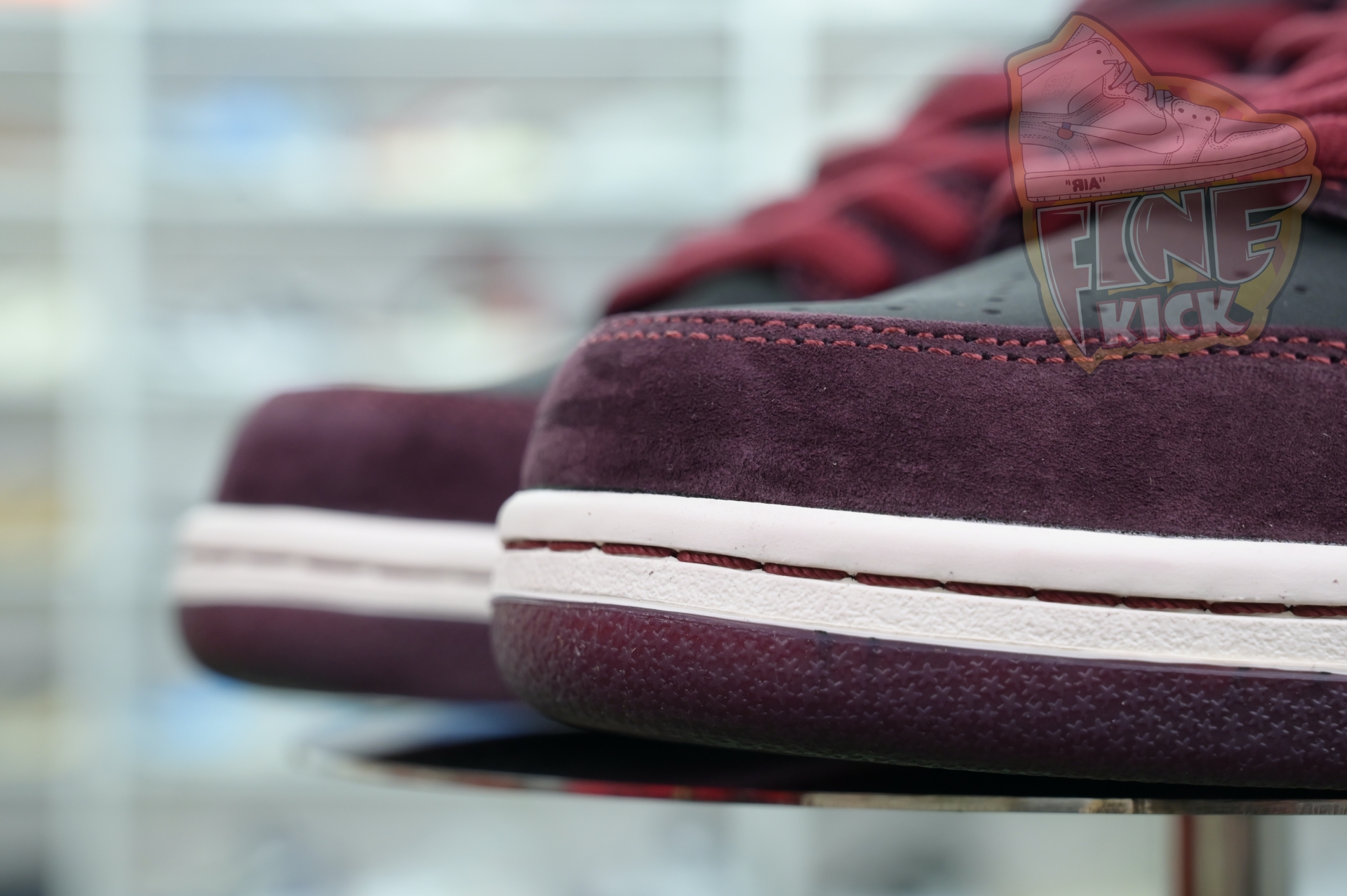 RIOT Skateshop x Nike SB Dunk Low - finekick.vip
