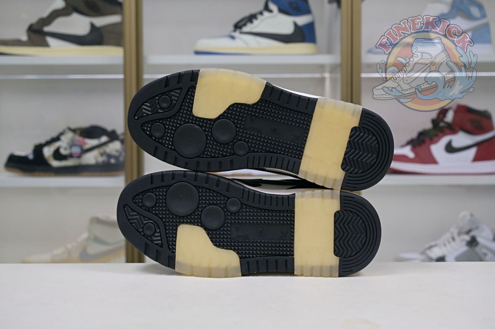OFF-WHITE Ous Of Office - finekick.vip