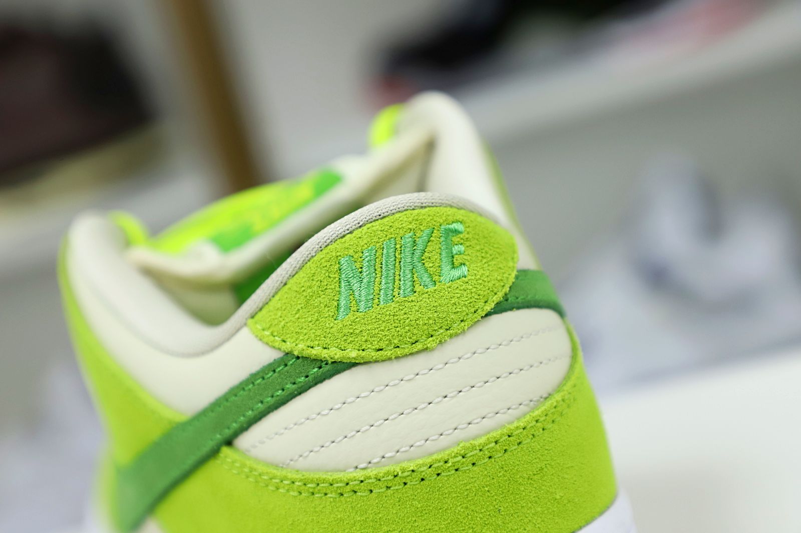 NIKE SB DUNK LOW GREEN APPLE 2022 - finekick.vip