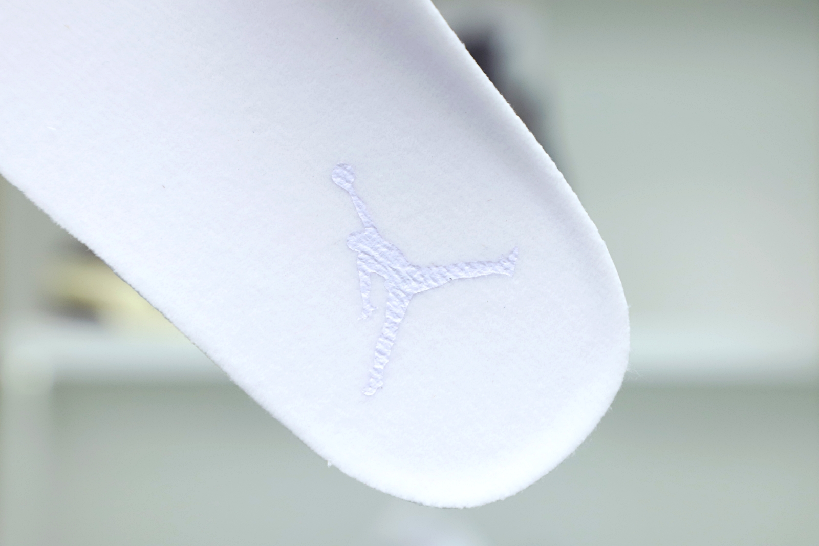 AIR JORDAN 11 LOW PURE VIOLET - finekick.vip