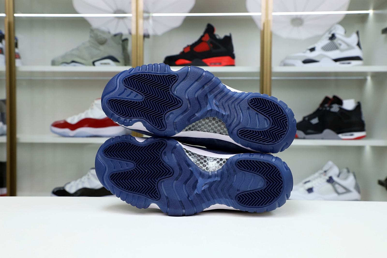 AIR JORDAN 11 RETRO MIDNIGHT NAVY - finekick.vip
