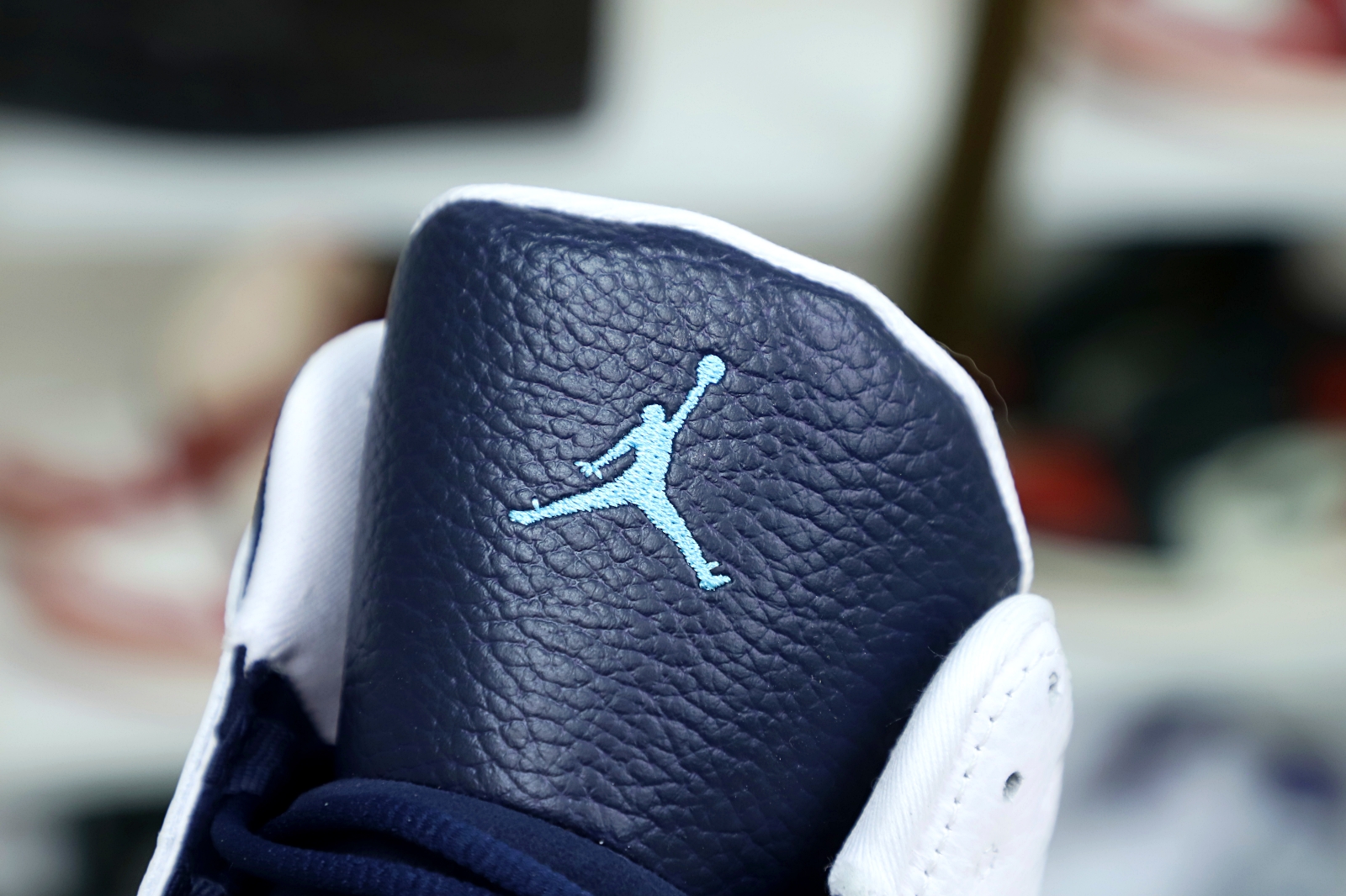AIR JORDAN 13 RETRO WHITE OBSIDIAN POWDER BLUE 414571-144 - finekick.vip