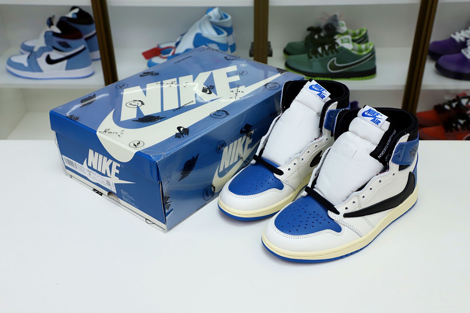 FRAGMENT DESIGN X TRAVIS SCOTT X AIR JORDAN 1 RETRO HIGH - finekick.vip